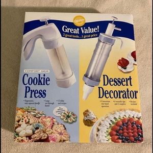Cookie press and decorating kit